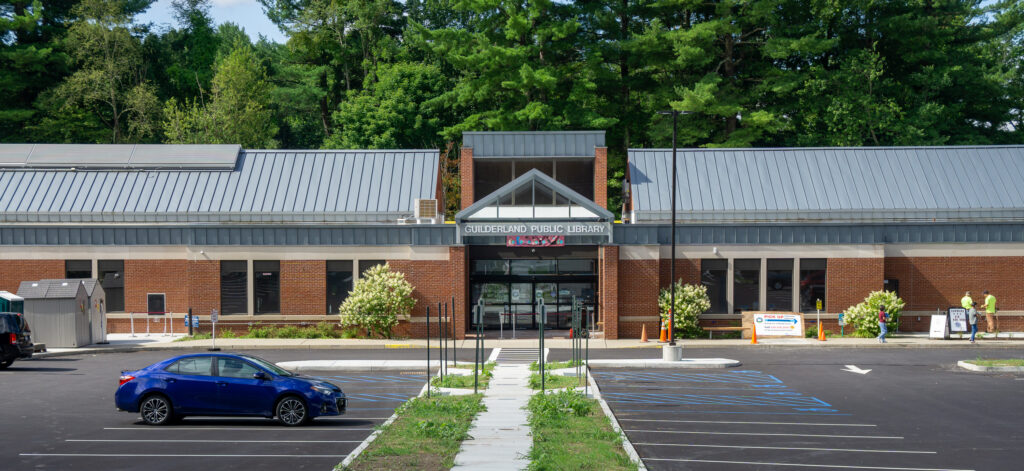Guilderland Public Library on Western Avenue in Guilderland, New York